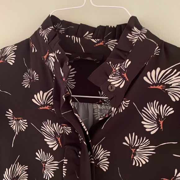 Beautiful patterned blouse - Picture 4 of 4